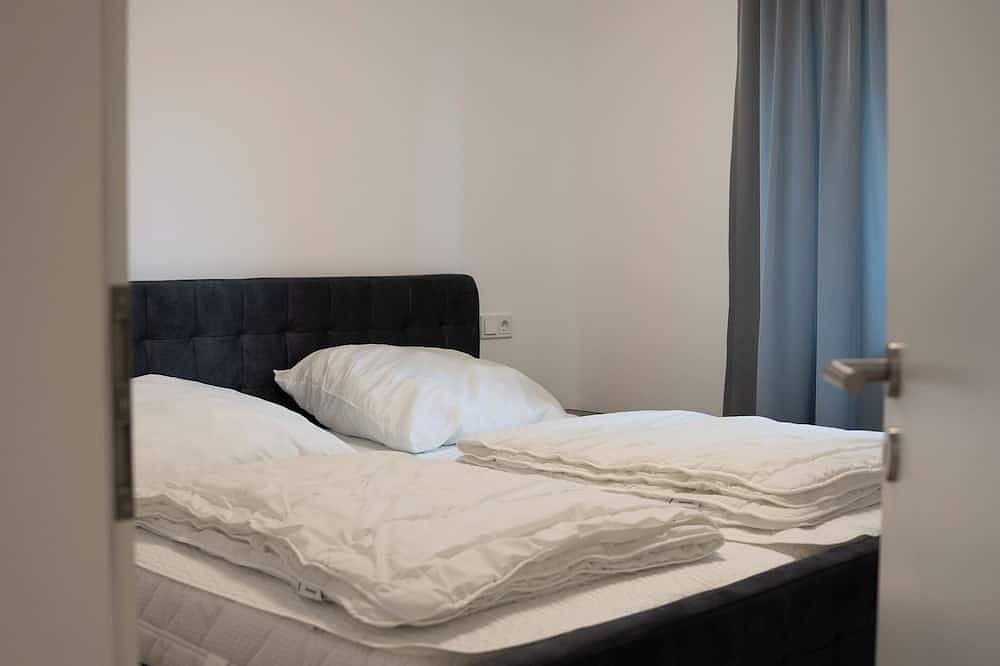 Ganze Wohnung, Ruhige, exklusiv ausgestattete Wohnung, in zentraler Lage der Stadt. in Rheinbach, Rhein-Sieg-Kreis