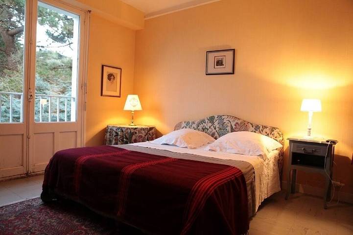 Location de vacances pour 10 personnes, avec balcon et jardin dans Plage Tourony - 2