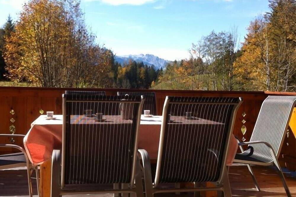 Familiehuis in Russbach op 500 meter van de pistes (1 km van het liftstation) in Rußbach am Paß Gschütt, Tennengau