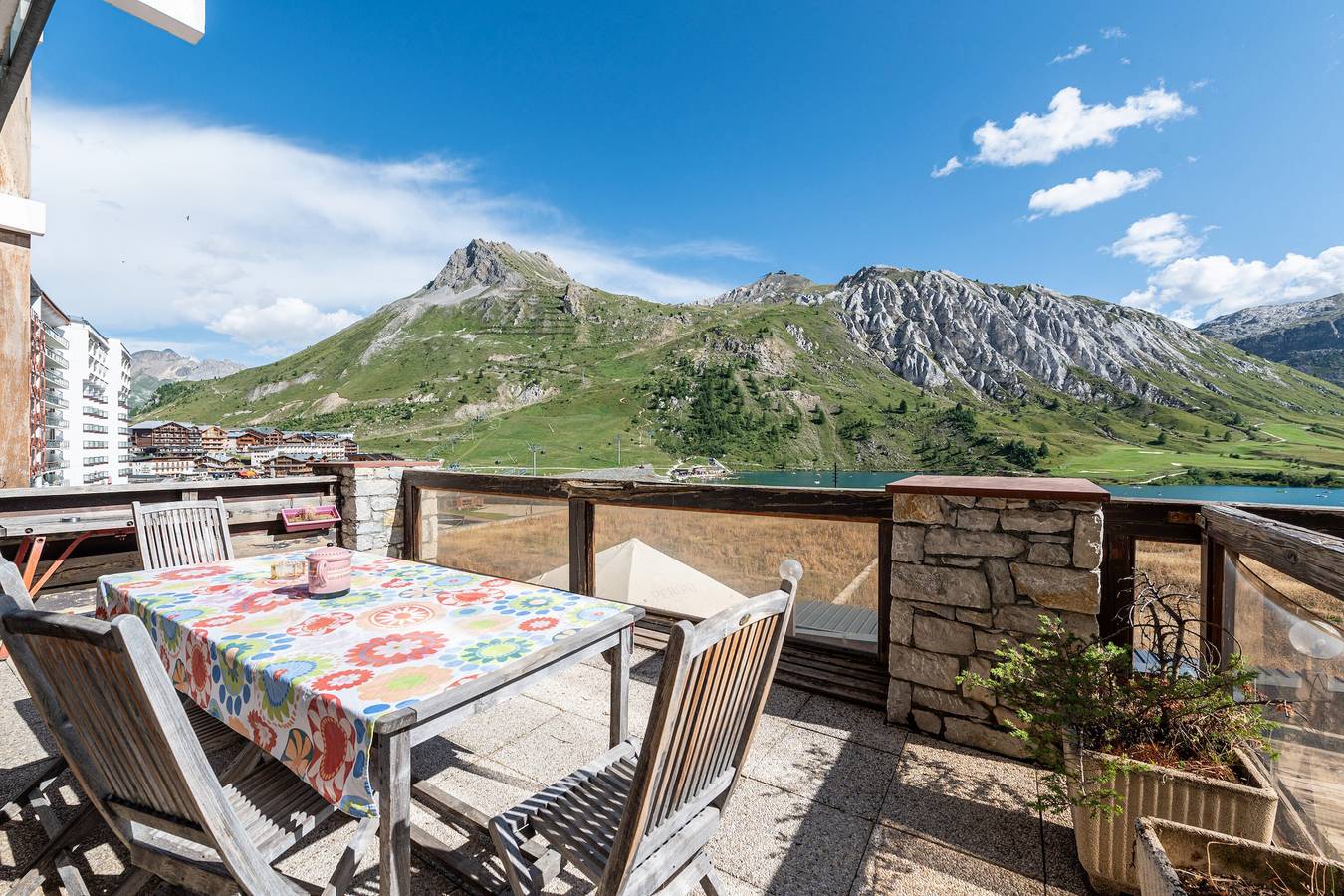Geheel appartement, Appartement 'Shamrock 2B' met Uitzicht op de Bergen, Balkon en Wifi in Tignes, Massif de la Vanoise