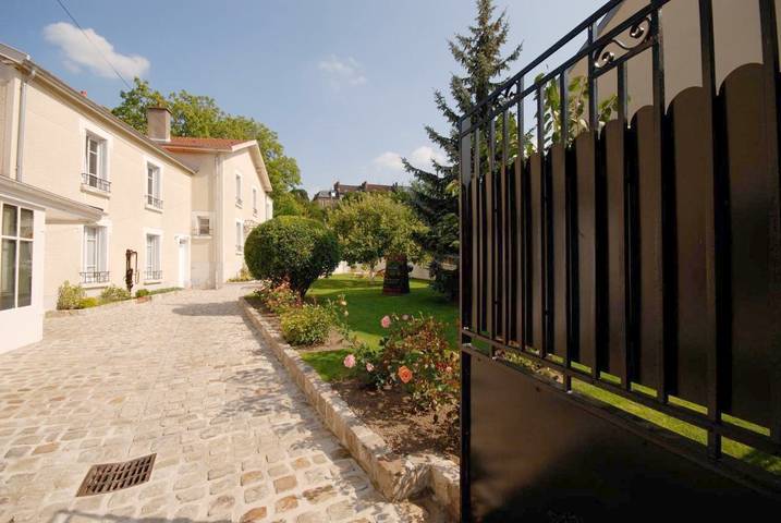 Chambre d’hôte pour 2 personnes, avec terrasse ainsi que vue et jardin à Épernay - 4