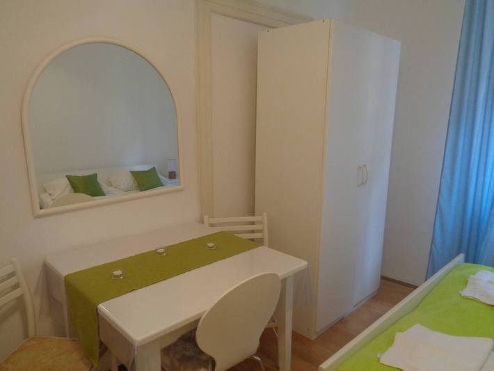 Apartamento entero, Apartamento de vacaciones para 2 personas con balcón/terraza in Rovinj (Istria), Rovinj