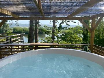Gîte pour 2 personnes, avec jacuzzi et jardin dans l' Eure