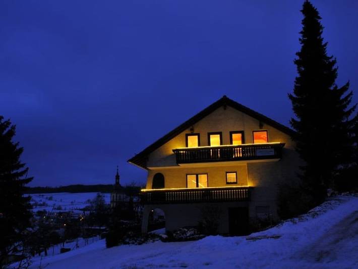 Ferienhaus für 4 Personen, mit Garten und Balkon