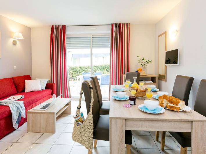 Location de vacances pour 7 personnes, avec terrasse et bassin pour enfant, animaux acceptés à Salavas - 2