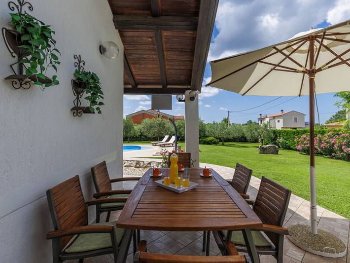 Ferienhaus für 8 Personen, mit Pool und Garten sowie Terrasse in Nova Vas - 4