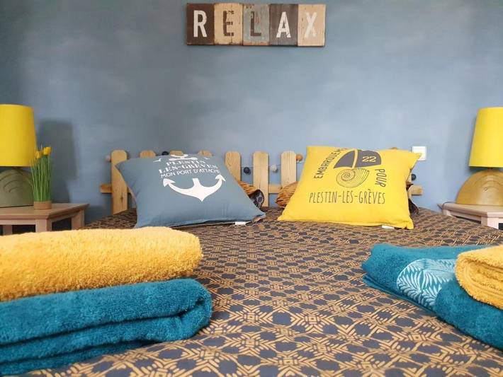 Gîte pour 2 personnes, avec terrasse et piscine, animaux acceptés à Plestin-les-Grèves - 2