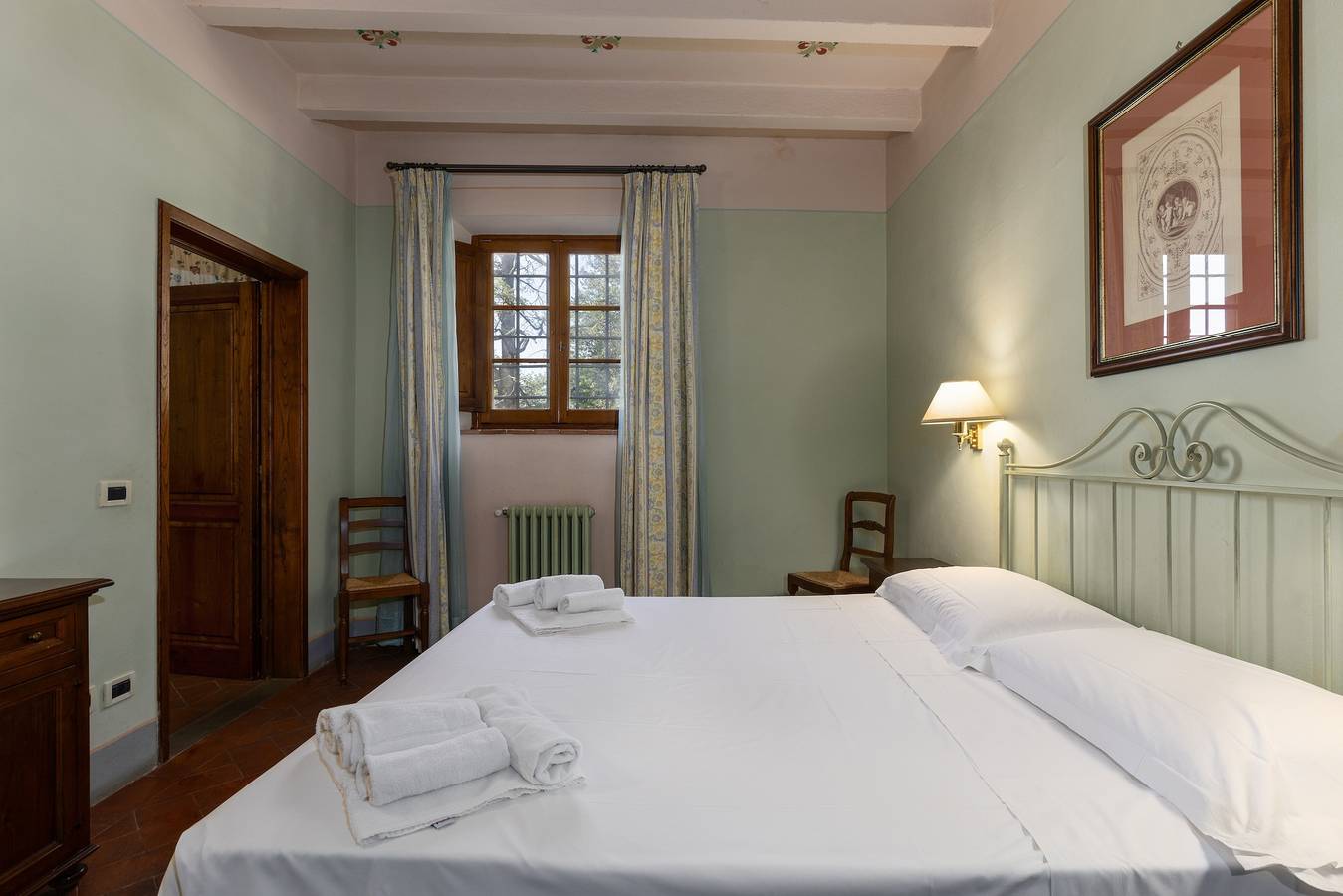 Villa Il Frantoio mit gemeinschaftlich genutztem Pool, privater Terrasse und Wlan in Montespertoli, Florenz Provinz
