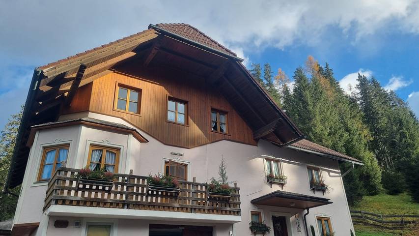 Ferienhaus für 6 Personen, mit Balkon und Terrasse sowie Garten und Sauna in Murau