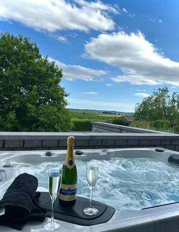 Location de vacances pour 8 personnes, avec jacuzzi et jardin à Bastogne