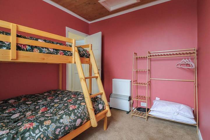 Meregate Cottage, pet friendly, with open fire in Margate in Botany Bay, Kent