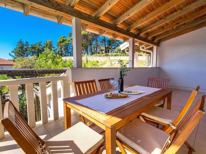 Ferienwohnung für 4 Personen, mit Balkon und Garten sowie Kinderpool auf Rab - 4