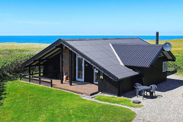 Ferienhaus für 6 Personen, mit Terrasse und Sauna in Løkken