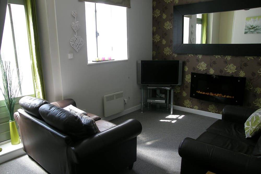 Two Bedroom Townhouse, peut accueillir 4 personnes, une promenade de 5 minutes de Prestations in Rostrenen, Région de Guingamp