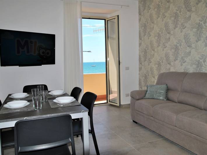 Gîte pour 6 personnes, avec balcon à Formia - 2