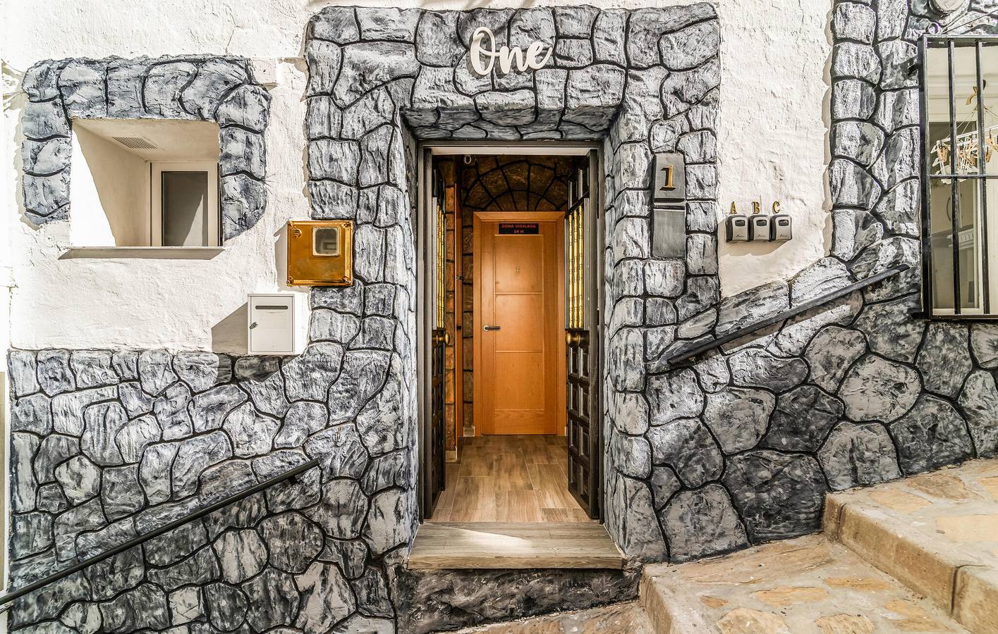 Ganze Ferienwohnung, Gemütliches Apartment in der Nähe des Stadtzentrums von Algarrobo in Algarrobo, Costa del Sol