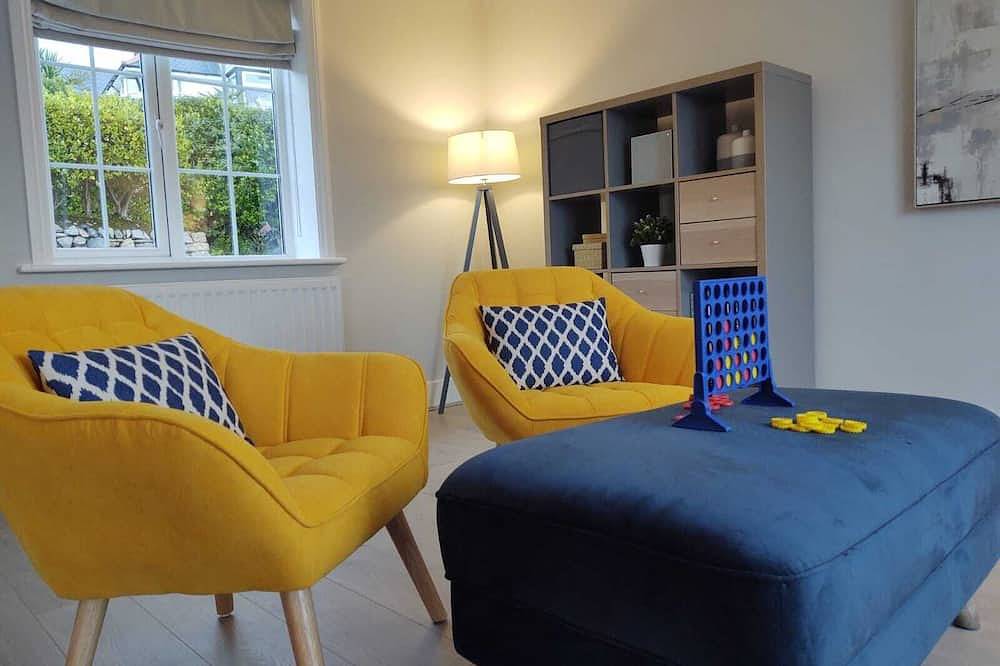 St Ives & Carbis Bay beach sea views with Hot Tub  & Ev charger in Carbis Bay, Cornwall