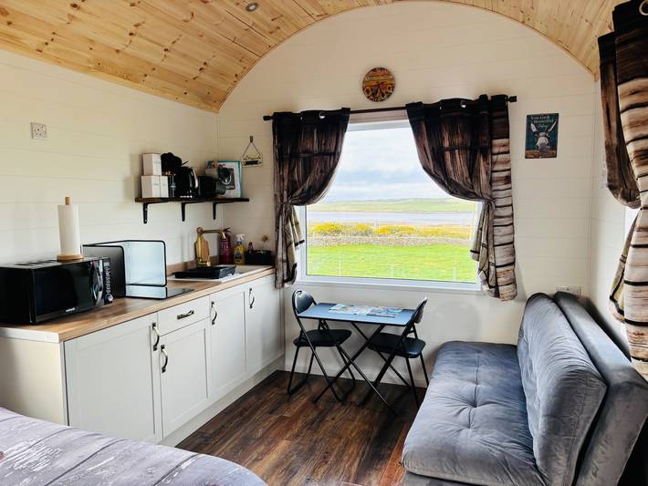 Holiday letting for 4 people, with Ocean view and Garden in Donegal