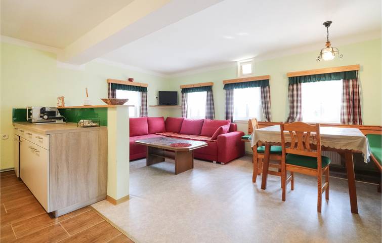 Gemütliche Wohnung mit Terrasse, Küche und Kamin – Parkplatz inklusive in Eibiswald, Steirerland