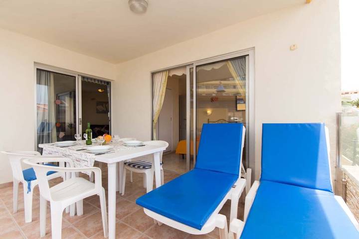 Gîte pour 6 personnes, avec jardin et piscine à Costa Adeje - 4