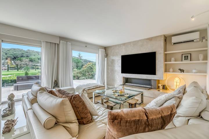 Location de vacances pour 8 personnes, avec terrasse et piscine à Mougins - 3