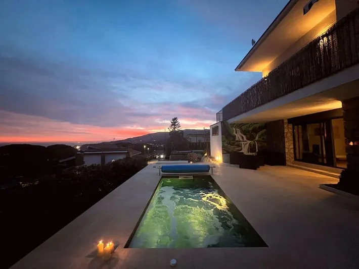 Apartamento de vacaciones para 4 personas, con jardín además de jacuzzi y piscina - 1