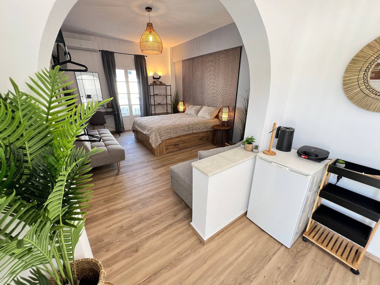 Całe studio, Studio 'Aeolian Blu 1' with Mountain View, Wi-Fi and Air Conditioning in Parikiá, Paros