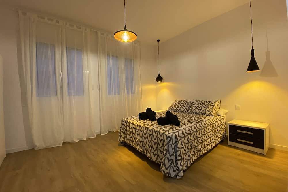 Townhouse 20 minutes from the center of Barcelona in Hospitalet de Llobregat, l'Hospitalet de Llobregat