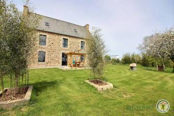 Gîte pour 6 personnes, avec jardin et terrasse à Lannion
