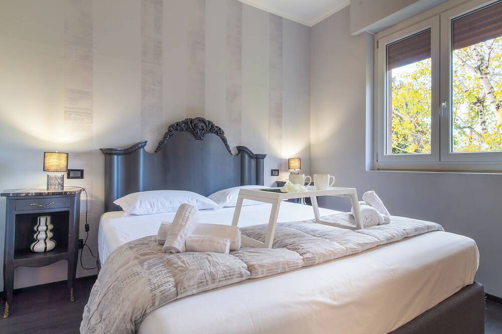 Entire apartment, La casa di Minù by Houset in Monza, Brianza