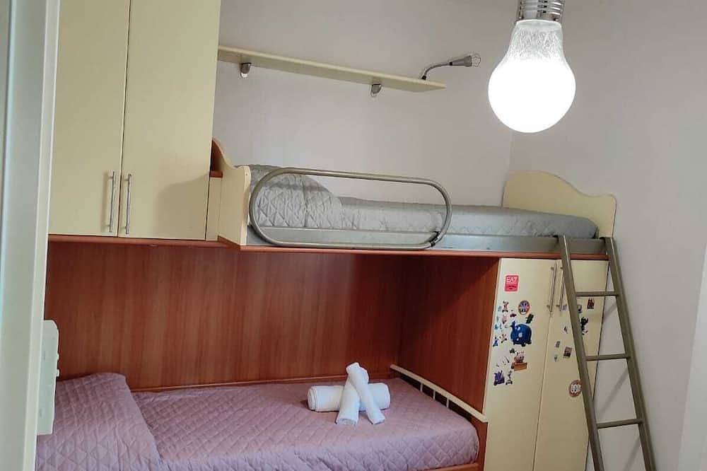Ganze Wohnung, Bright apartment in Quartu Sant'Elena, Campidano