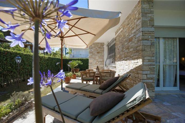 B&B für 3 Personen, mit Terrasse und Garten in Forte dei Marmi