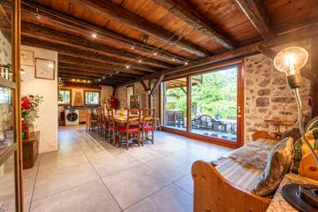 Gîte pour 12 Personnes dans Giez, Région d'Annecy, Photo 2