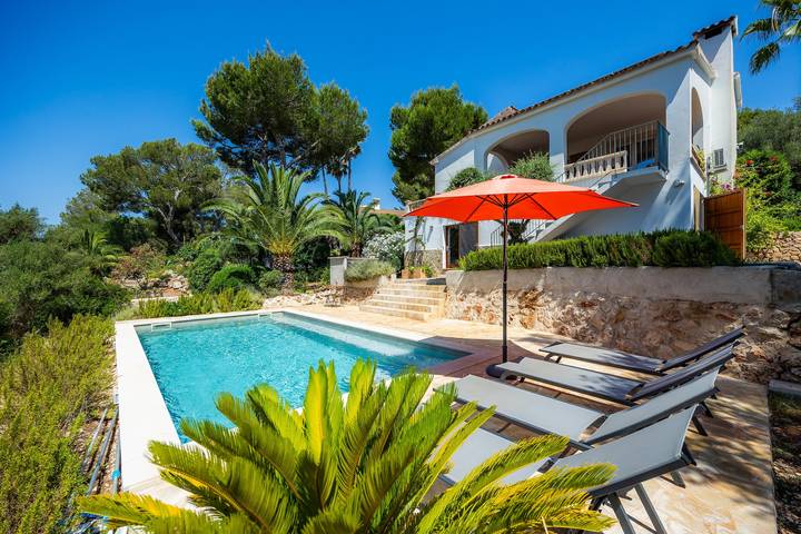 Finca für 6 Personen, mit Balkon und Garten in Cala Murada