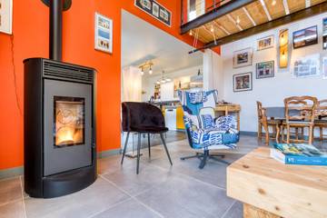 Villa for 3 Guests in Roquessels, Hérault, Picture 2