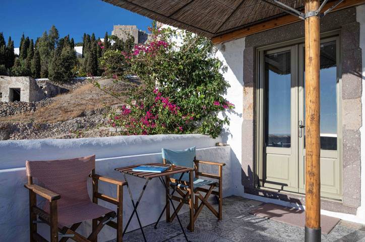Location de vacances pour 7 personnes, avec vue sur l’océan ainsi que balcon et jardin dans Patmos - 4