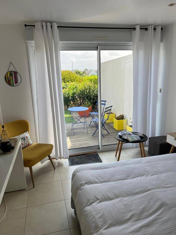 Double Room with Sea View in Roscoff, Ceinture Dorée