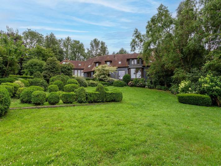 Maison de campagne pour 13 personnes, avec jardin, animaux acceptés à Saint-Pierre-Azif