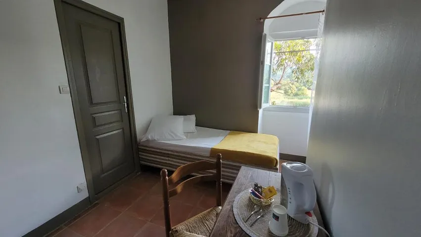 Chambre d’hôte pour 3 personnes, avec jardin et vue, animaux acceptés - 1
