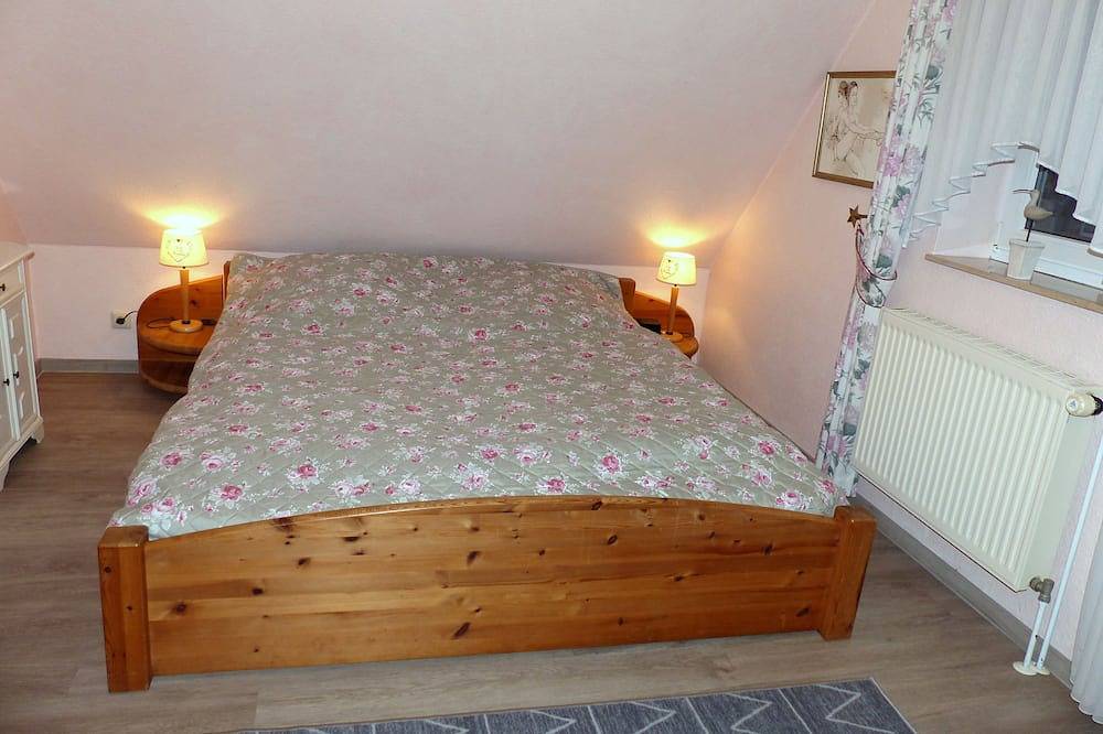 Gemütliches 3-Sterne-Familienhaus mit Wallbox & Wlan im Zentrum Neßmersiel in Neßmersiel, Dornum