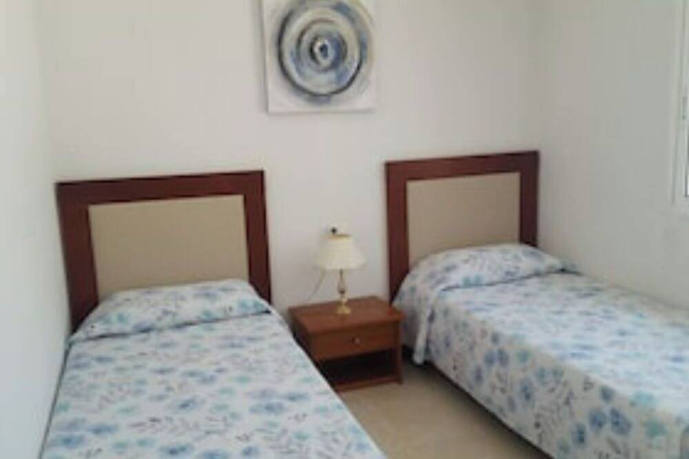 Villa south facing-Private heated pool-Beach-English Tv-2 King size-Wi-Fi in Golf Resorts Murcia, San Javier