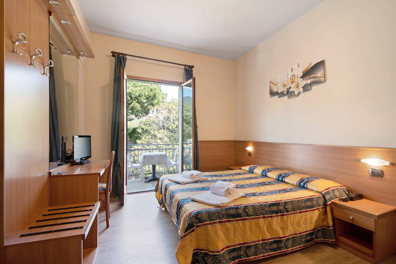 Ganze Wohnung, Ferienwohnung Bilocale Moneglia 31 in Strandnähe mit Gemeinschaftspool und Wlan in Moneglia, Riviera di Levante