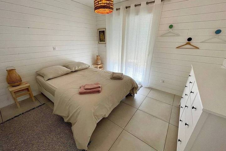 Welcoming new architects house with jacuzzi in Hourtin Plage, Hourtin
