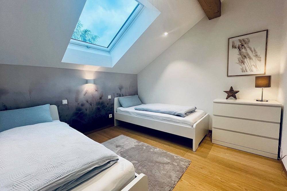 Ganze Wohnung, Wunderschöne moderne Neubauwohnung, sehr zentral gelegen! in Kochel am See, Kochelsee