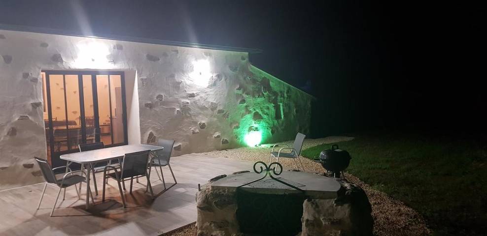 Location de vacances pour 4 personnes, avec vue et jardin à Apremont - 4