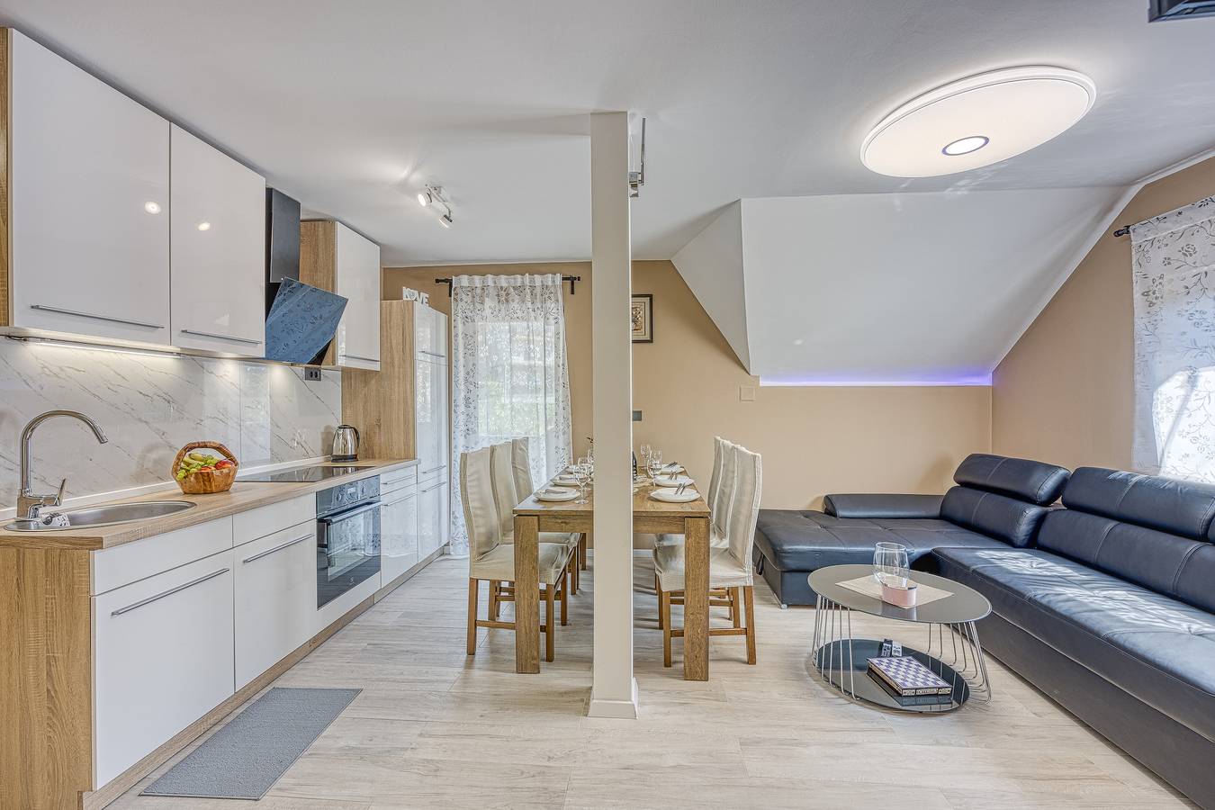 Ganze Wohnung, Urban Oasis With Terrace And Parking in Podsljeme, Zagreb