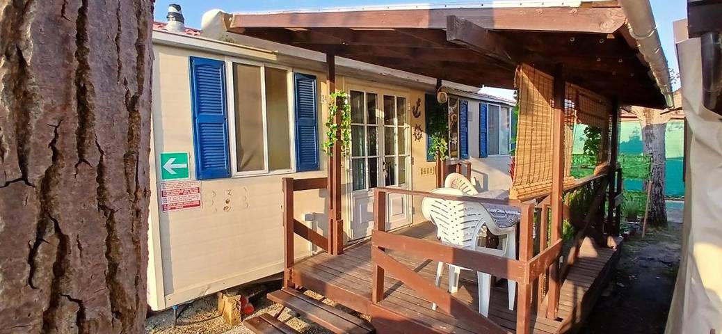 Ferienhaus für 5 Personen, mit Terrasse und Garten sowie Kinderpool und Pool