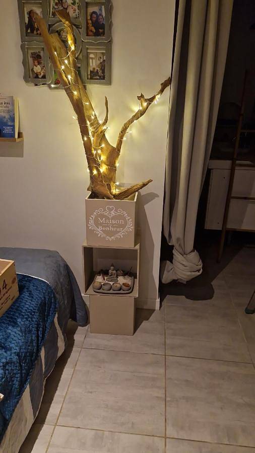 Location de vacances pour 2 personnes, avec Terrasse ainsi que Jardin et Vue dans Blésignac