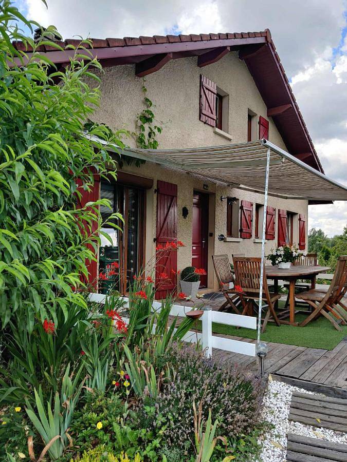 Gîte pour 5 personnes, avec jardin et vue, adapté aux familles à La Bourgonce