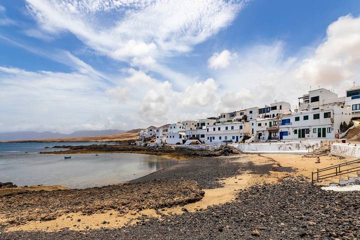 Ganze Wohnung, Ferienwohnung für 6 Personen mit Terrasse in Caleta de Caballo, Teguise